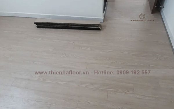Thi công sàn gỗ Povar mã HQ 5507