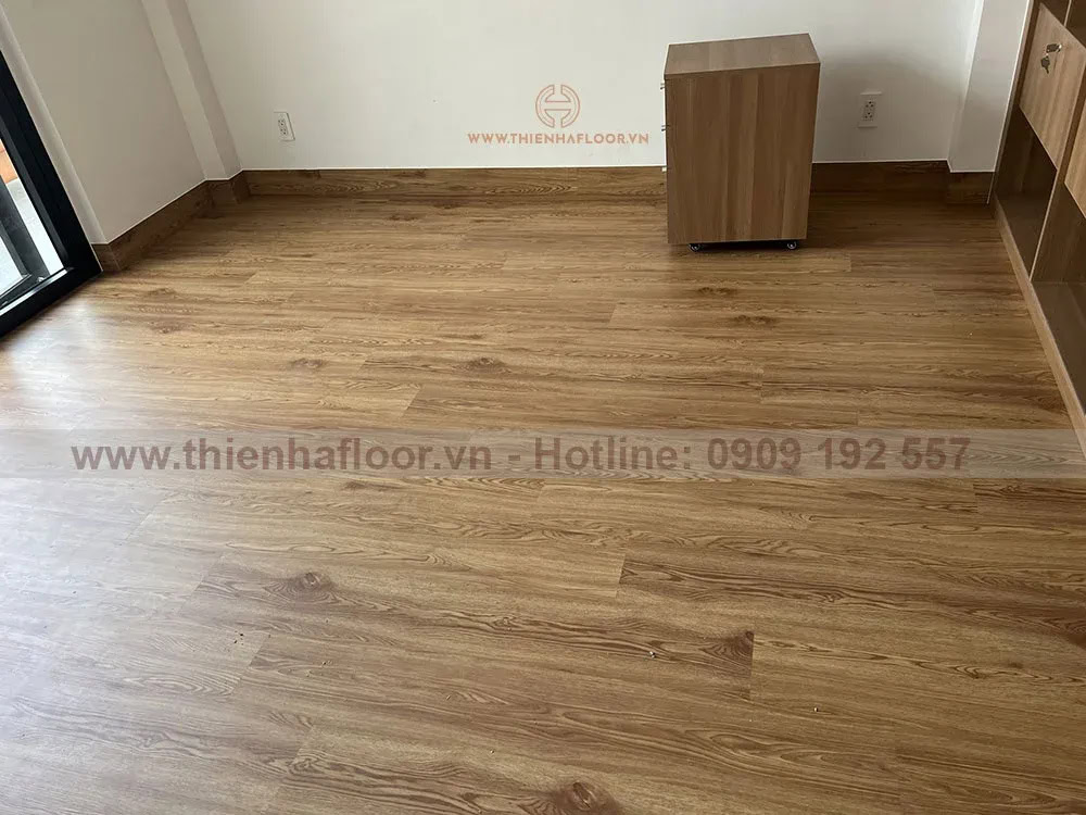 Aimaru 4222 SPC Click-lock Vinyl Flooring
