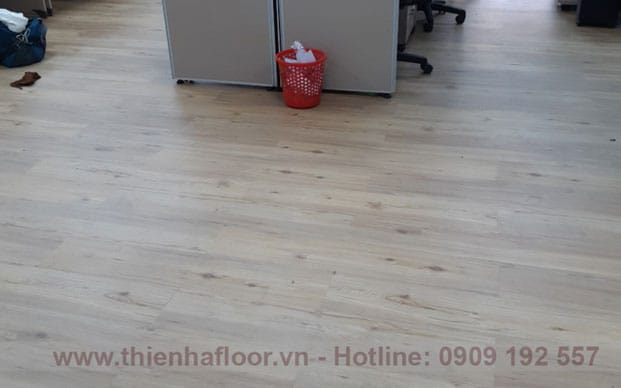Thi công Sàn nhựa Aimaru tại TpHCM