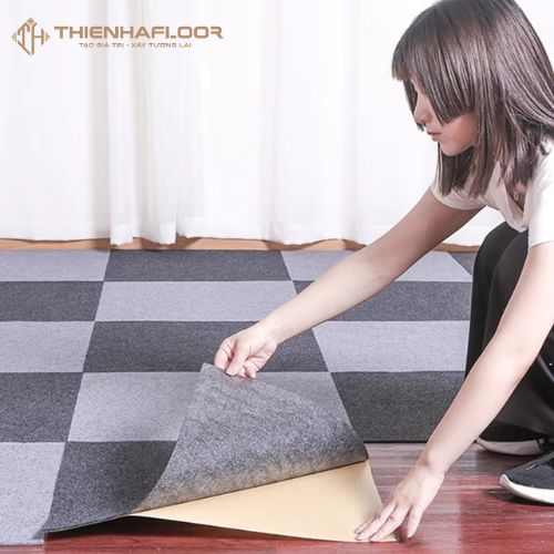 Sàn nhựa giả thảm dán keo loại tự dính