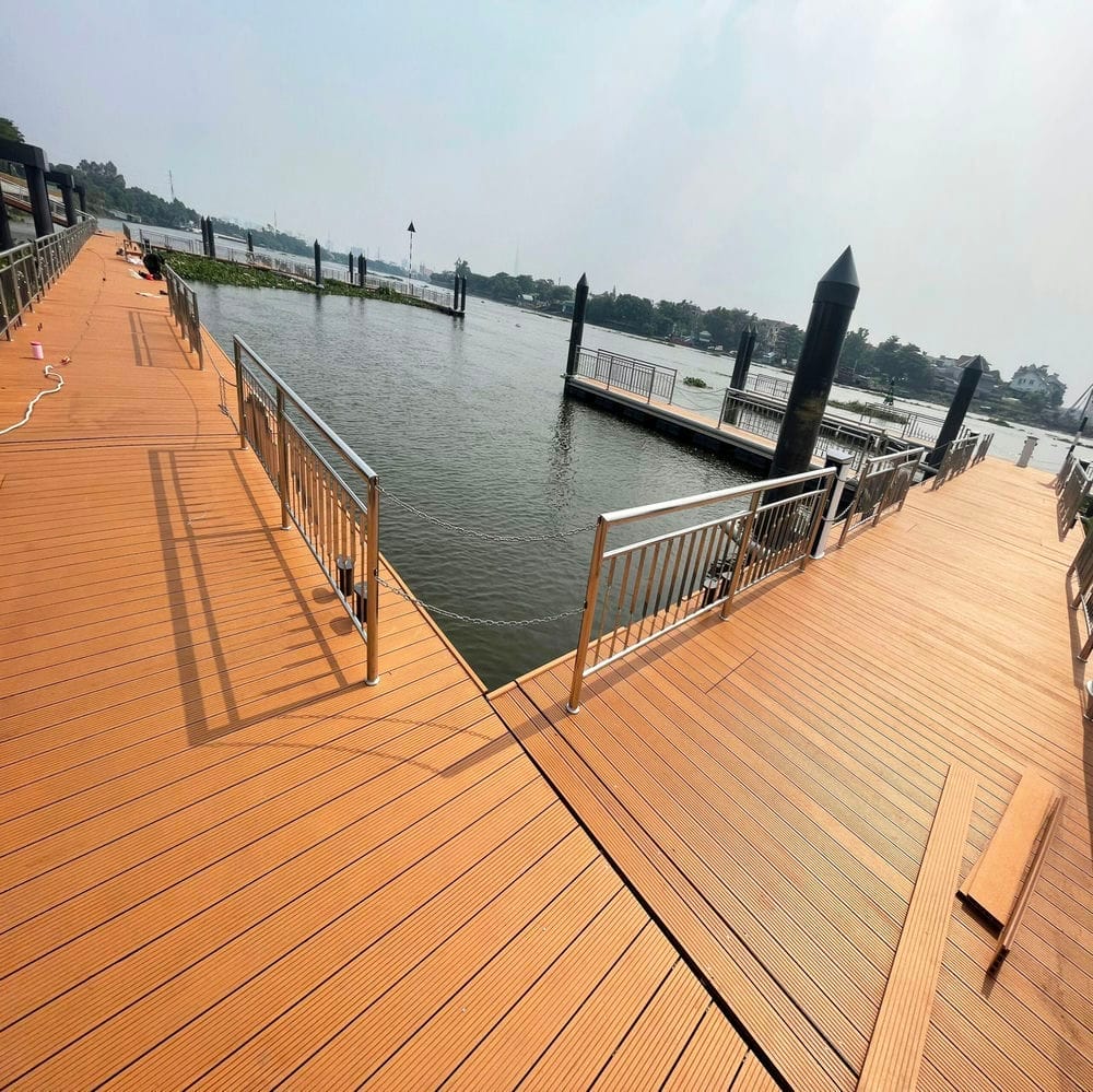 Grand Wood Outdoor Wood Plastic