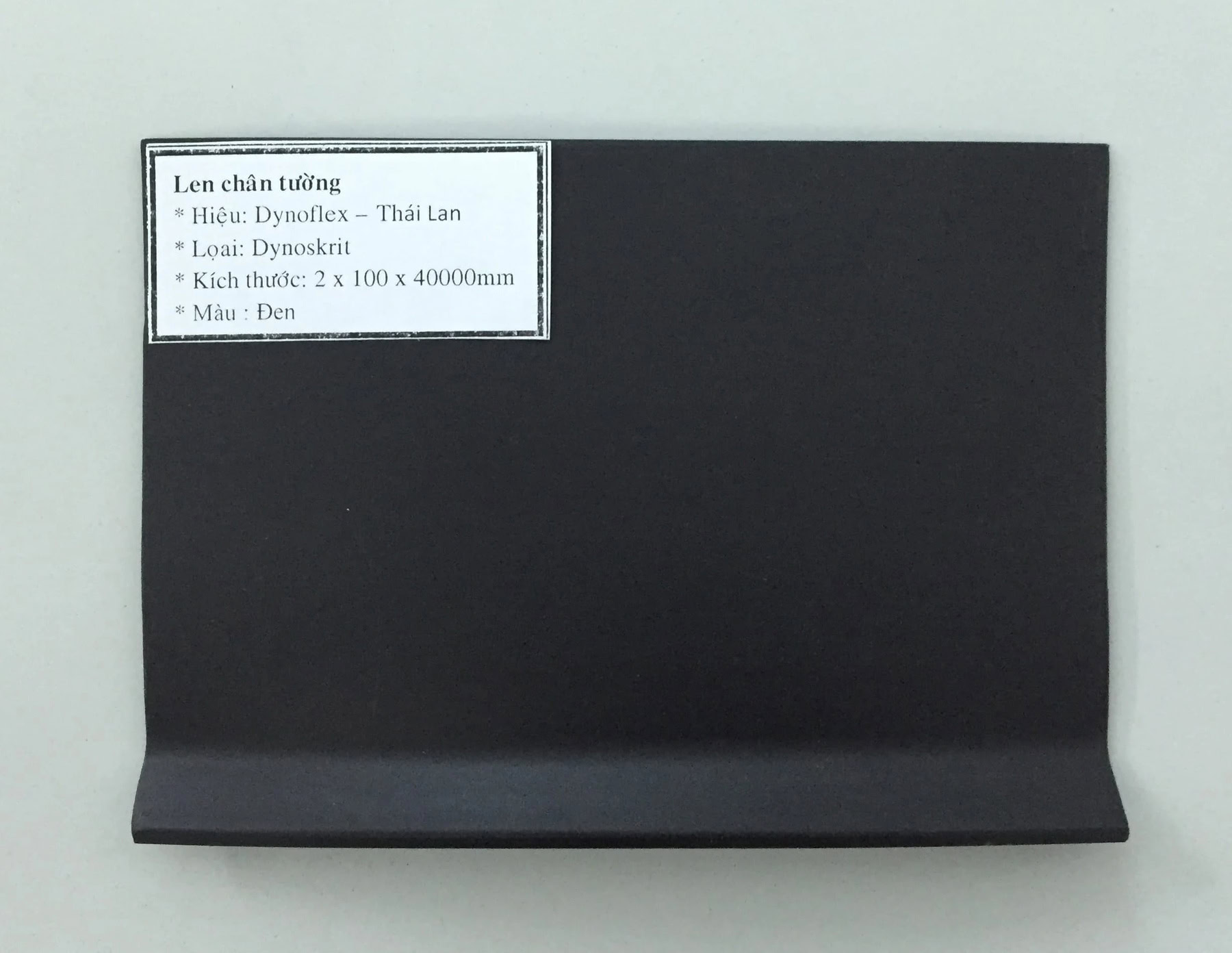 Dynoskirt Black Roll Skirting Board