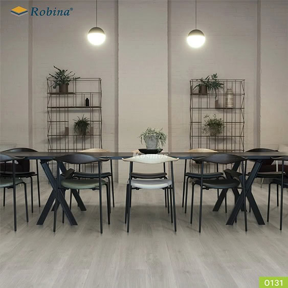 Sàn gỗ Robina 8mm bản lớn O131