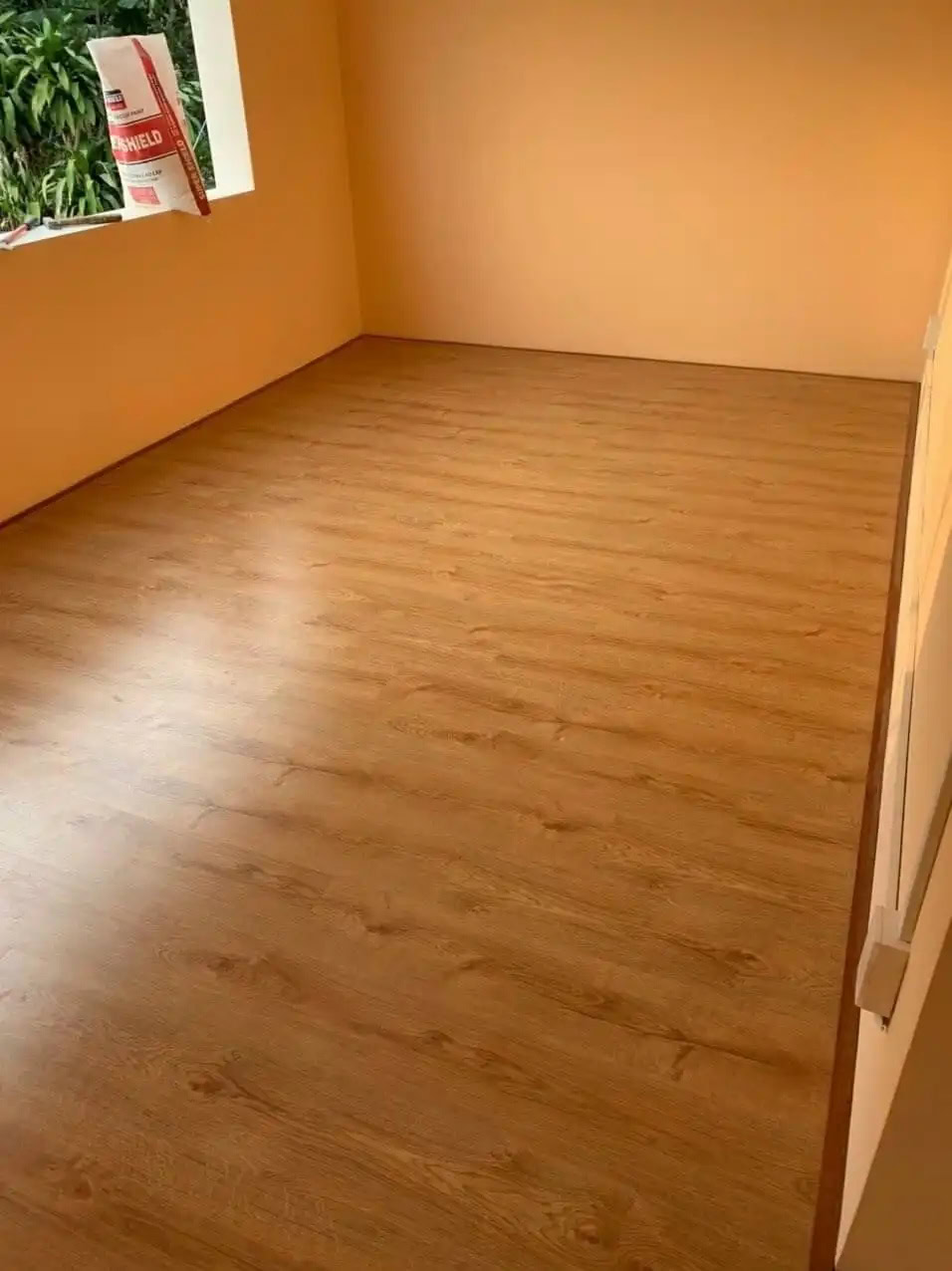 ShopHouse SH118 Laminate Flooring