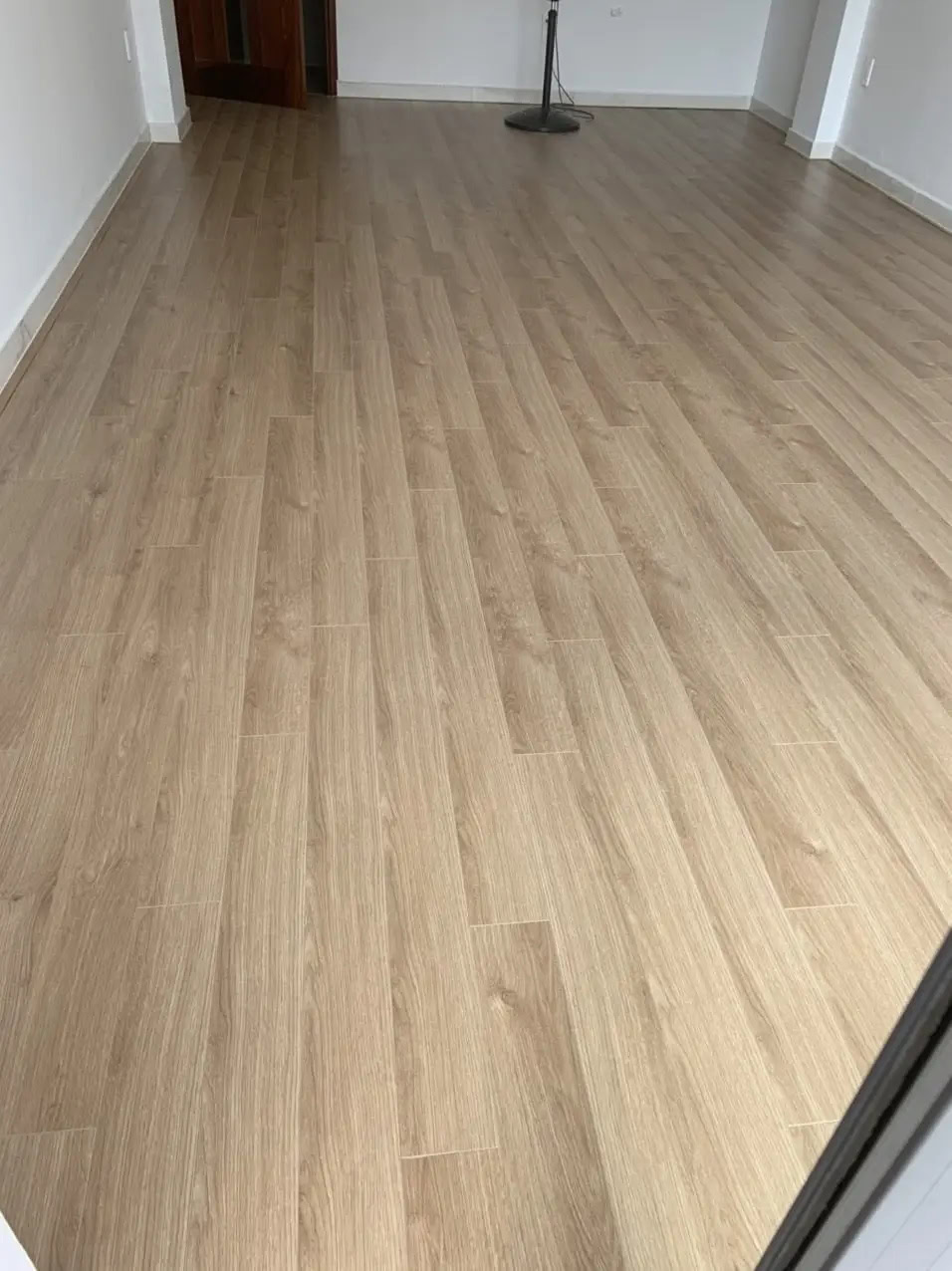 ShopHouse SH300-16 Laminate Flooring