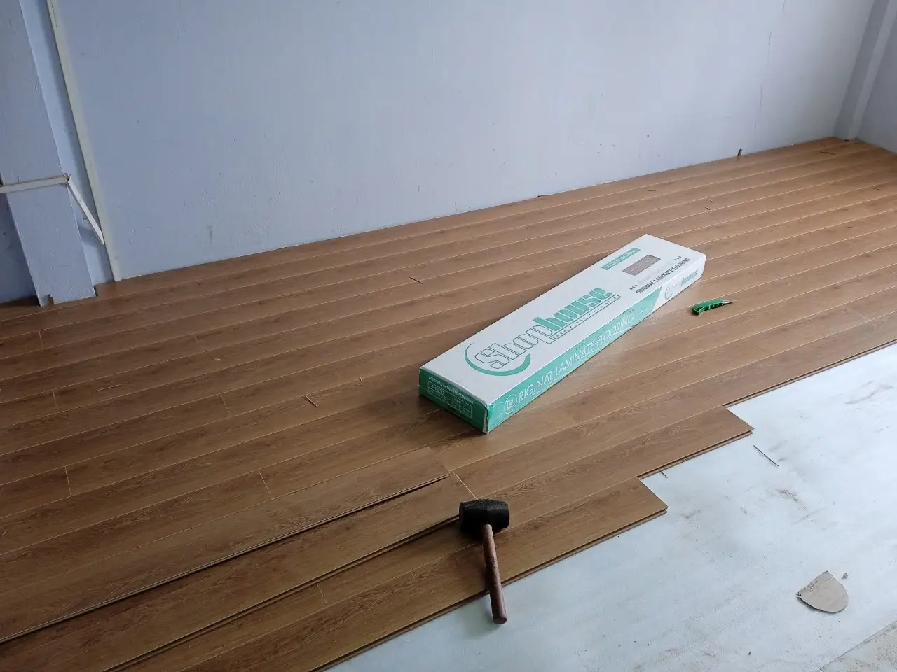 ShopHouse SH300-18 Laminate Flooring