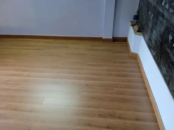 ShopHouse SH300-18 Laminate Flooring