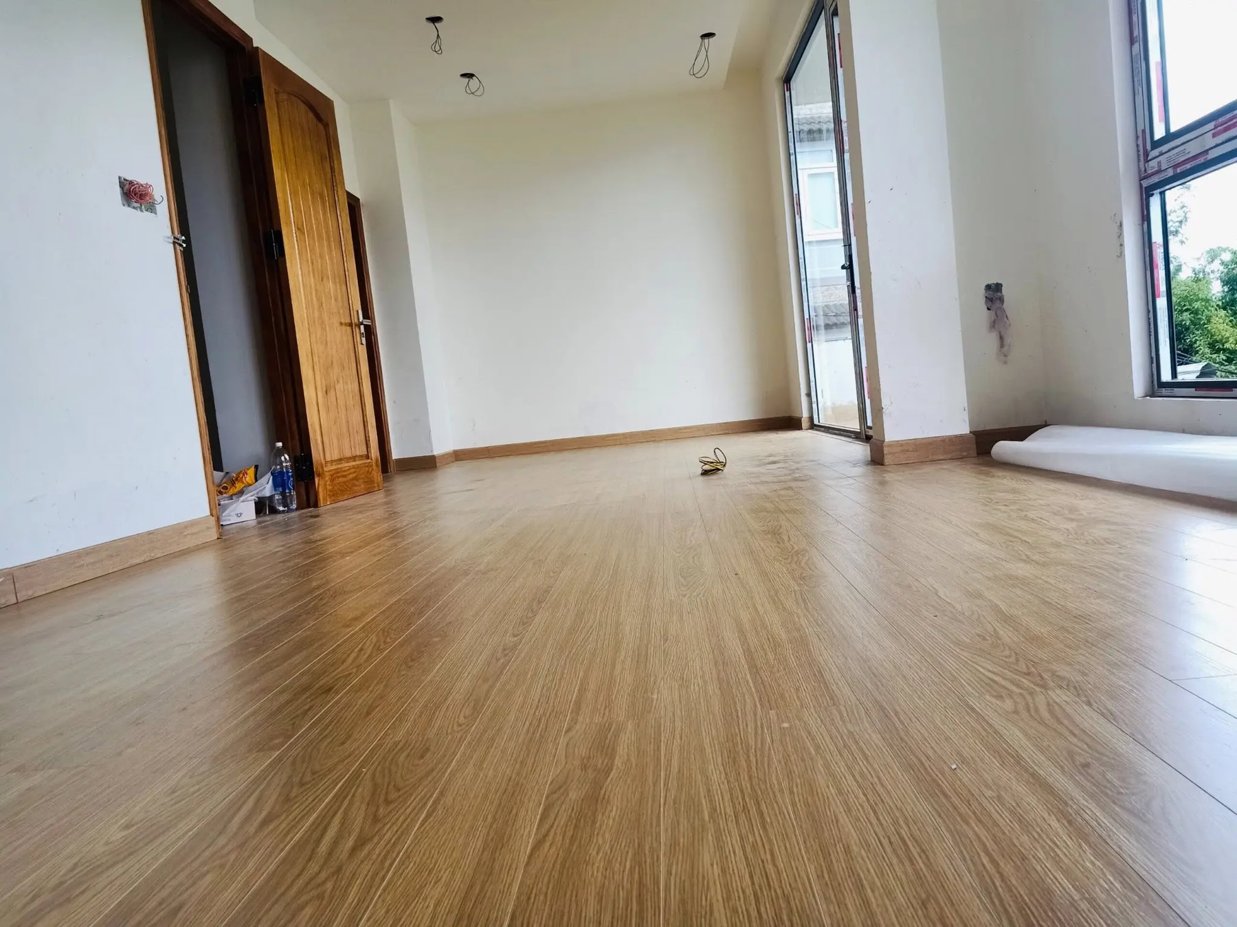 ShopHouse SH300-39 Laminate Flooring