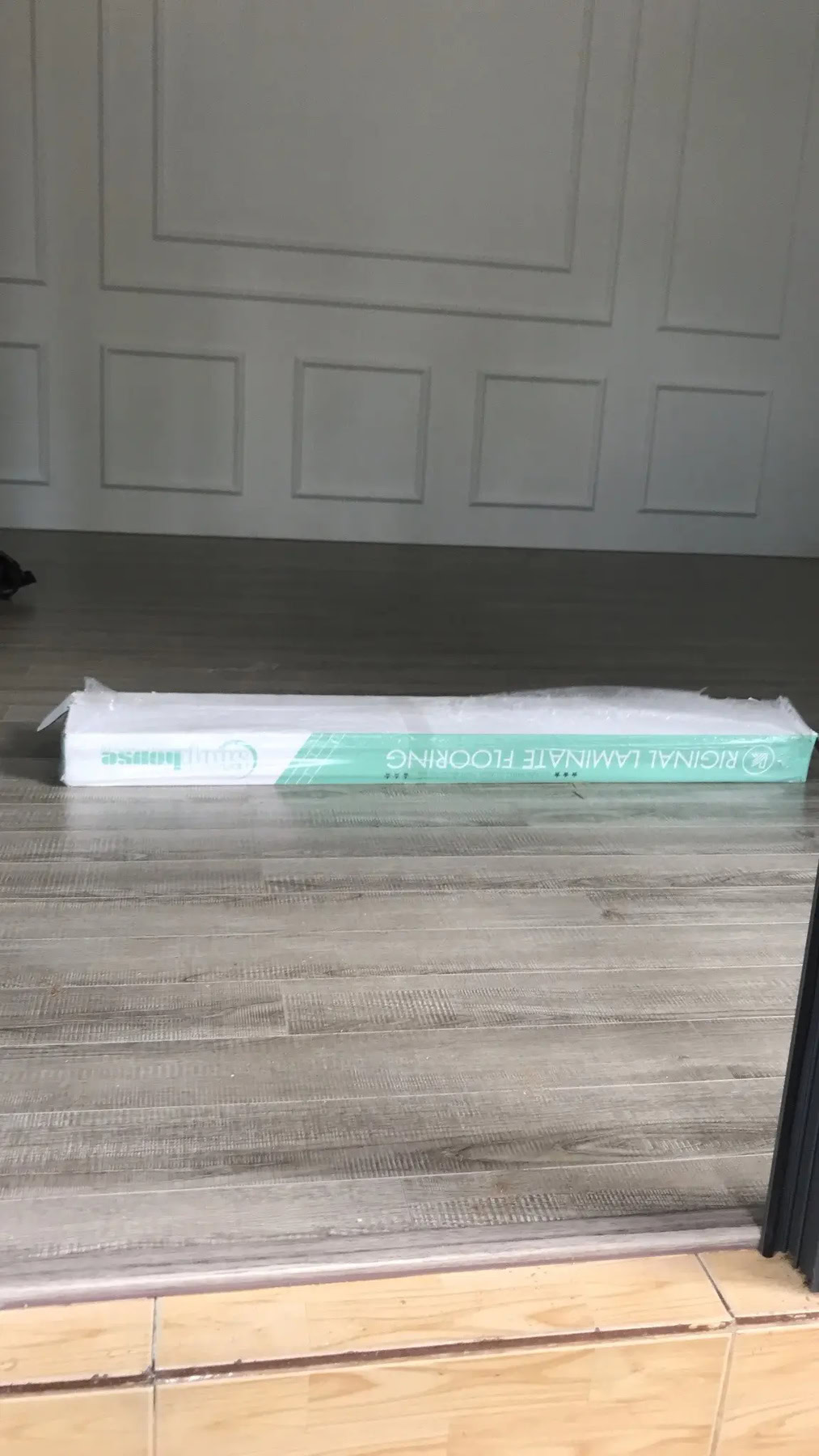 ShopHouse SH300-68 Laminate Flooring
