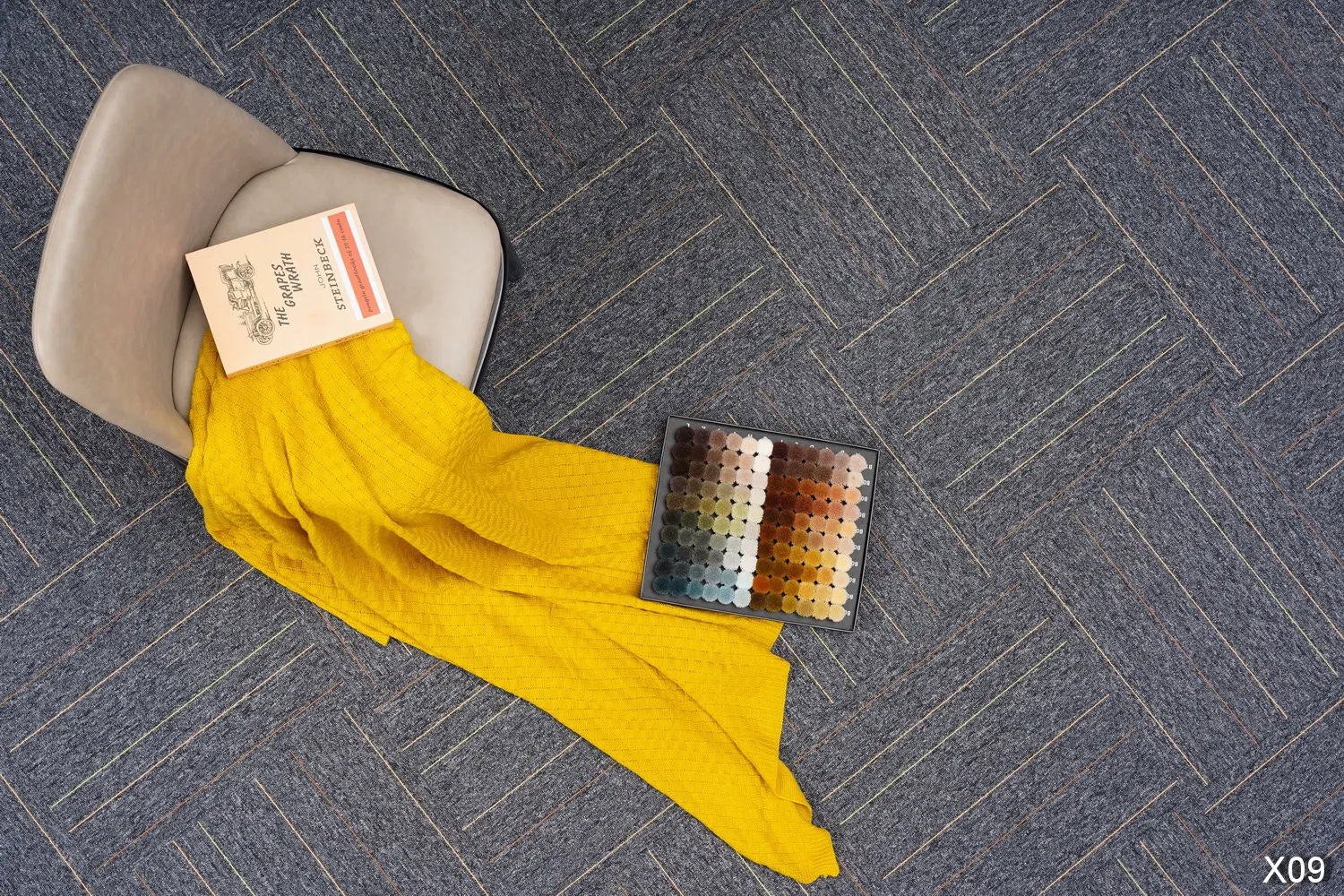 Accent X09 Carpet Tiles