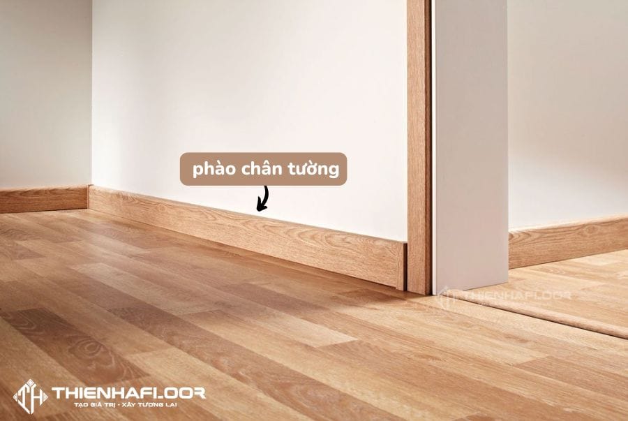 Len chân tường được lắp đặt tại vị trí tiếp giáp giữa sàn và tường