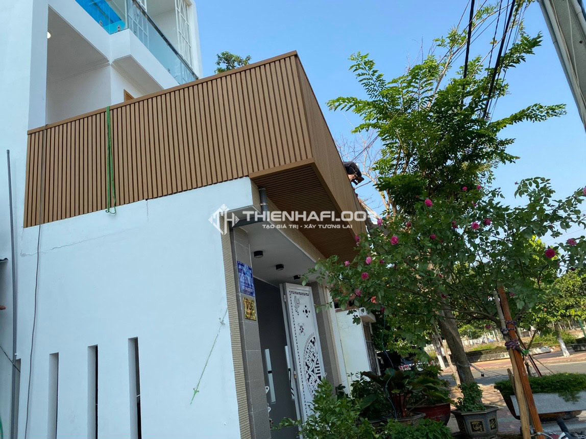 Decorative Wood Plastic Wall Panel for Outdoors