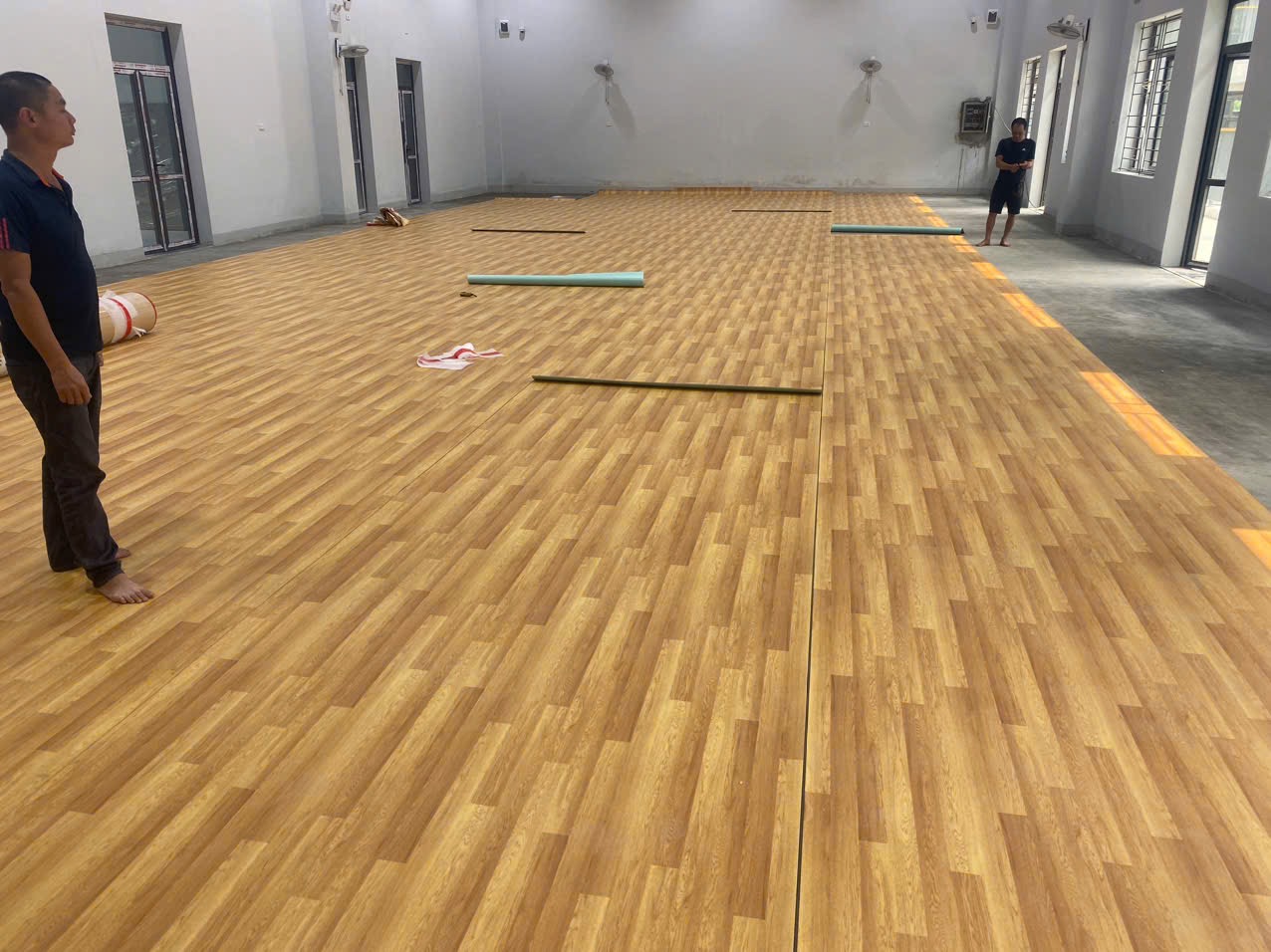 IBTFLOR 9902 Sports Vinyl Roll Flooring