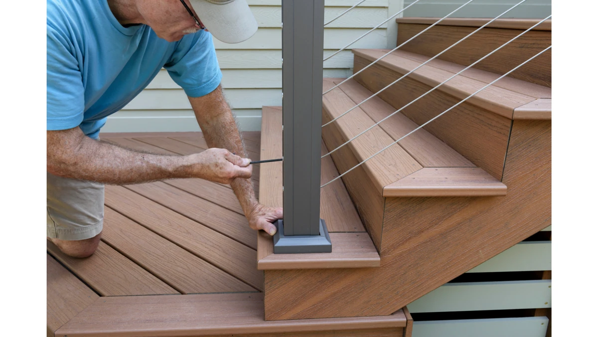 Cầu thang gỗ nhựa composite ngoài trời