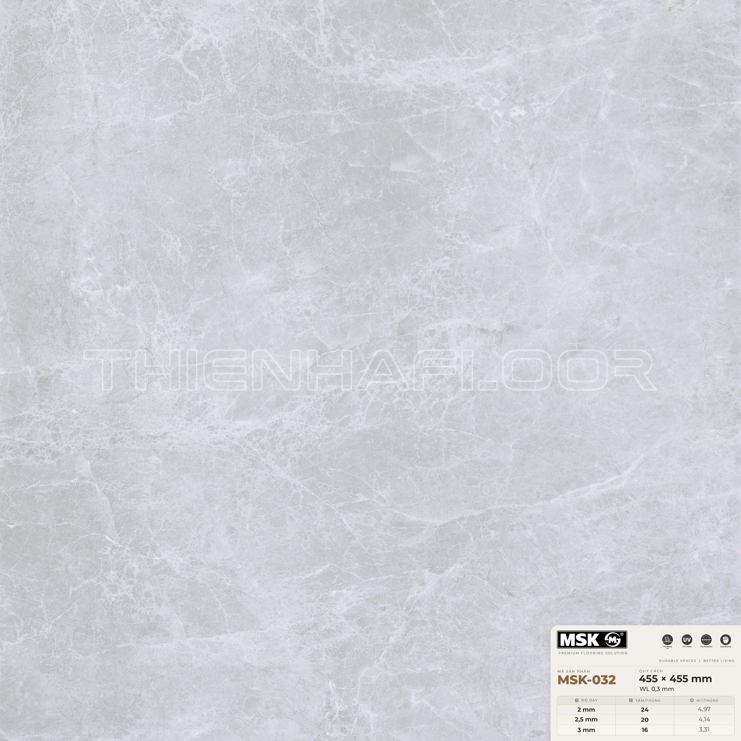 Sàn nhựa Galaxy MSK-032 giả đá tông sáng lạnh — cận cảnh bề mặt một tấm, khổ 455×455mm