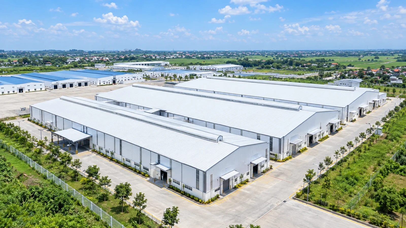 Toàn cảnh khuôn viên bên ngoài nhà máy sản xuất sàn nhựa Thiên Hà Floor